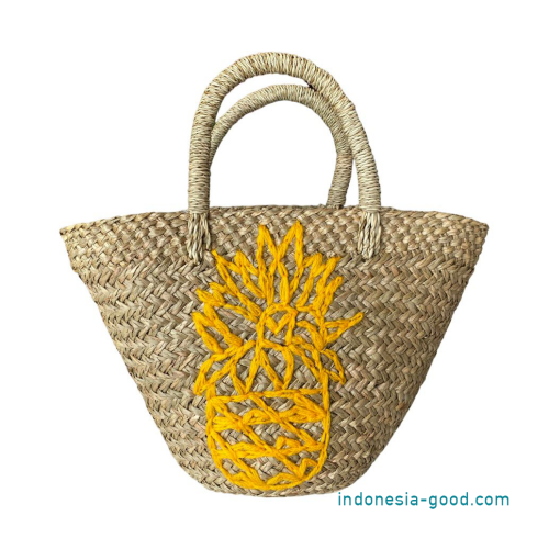 Handmade natural bags Bali Indonesia shopping bags, beachbags, raffia, palm leaf bags